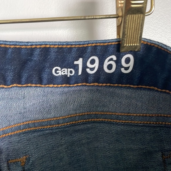 Gap 1969 Flare Leg Jeans EUC - Picture 5 of 7